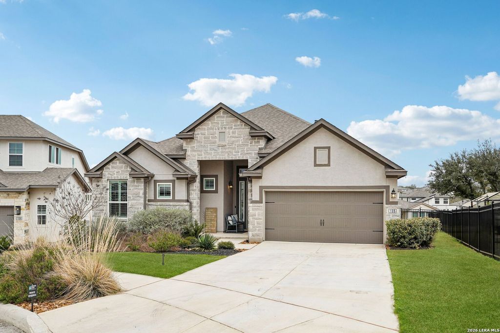 Photo of 105 Vallejo, Boerne, TX 78006 (MLS # 1947386)