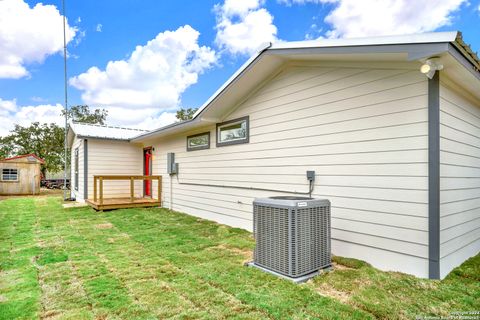 A home in Nixon