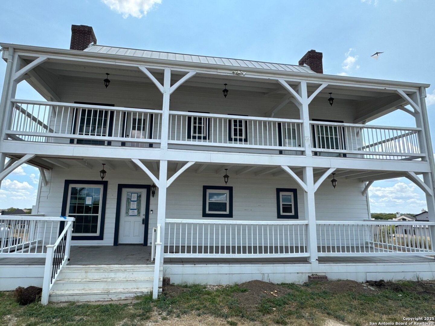 1485 Country Ln