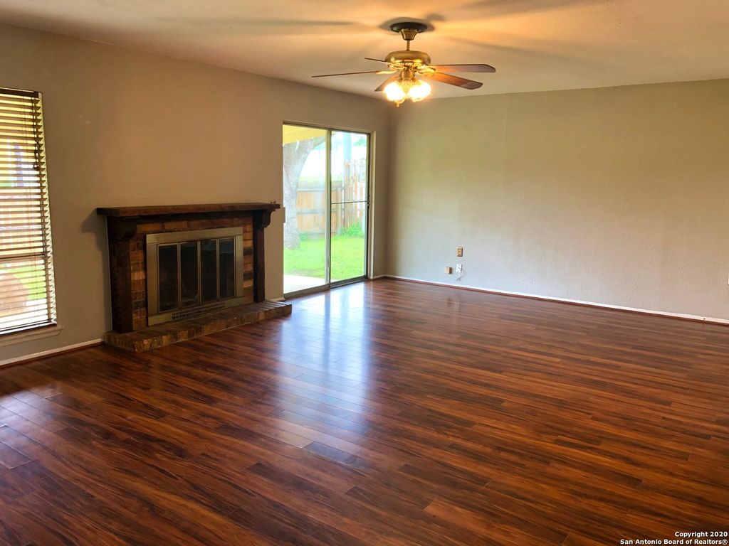 Photo of 11205 CHAMPION OAK, Live Oak, TX 78233 (MLS # 1971071)