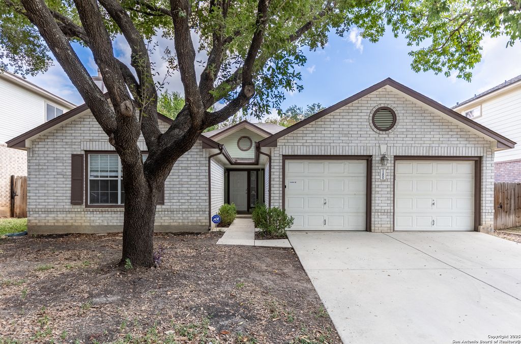 Photo of 11855 knobsby, San Antonio, TX 78253 (MLS # 1896420)