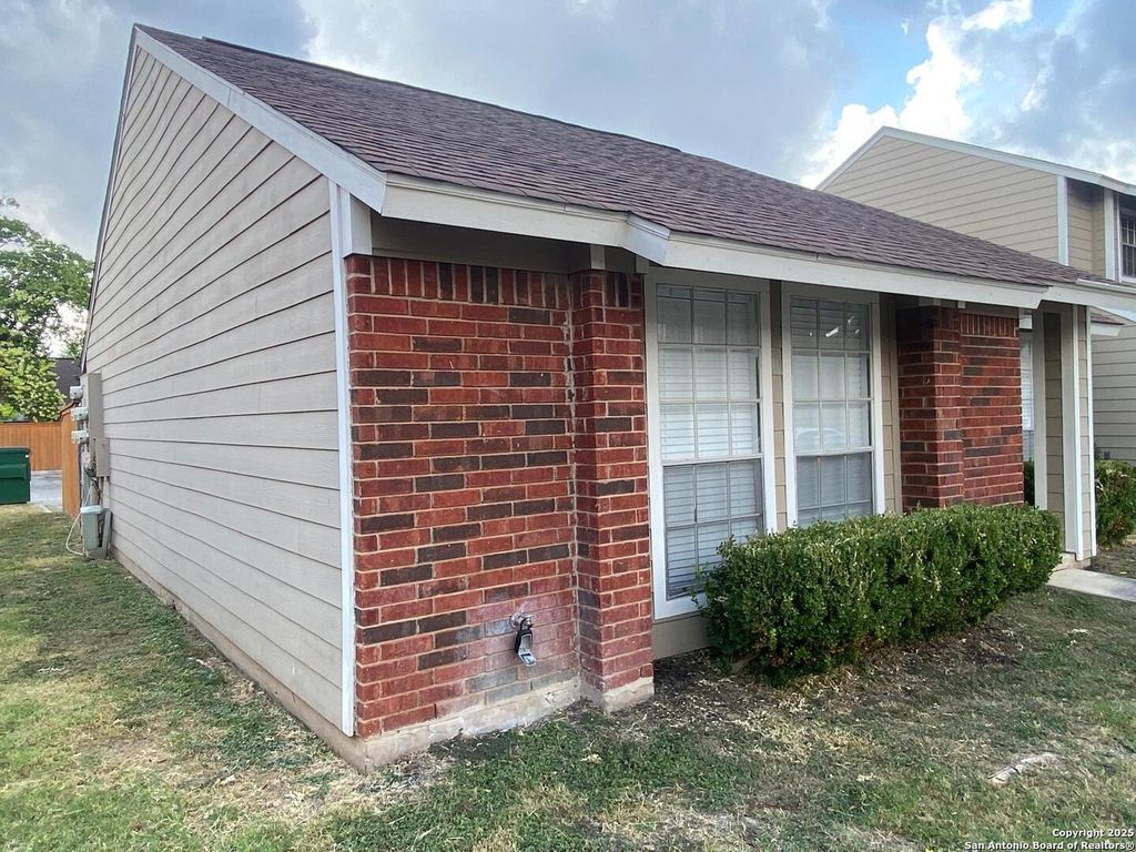 Photo of 9140 Timber UNIT 2901, San Antonio, TX 78250 (MLS # 1921177)