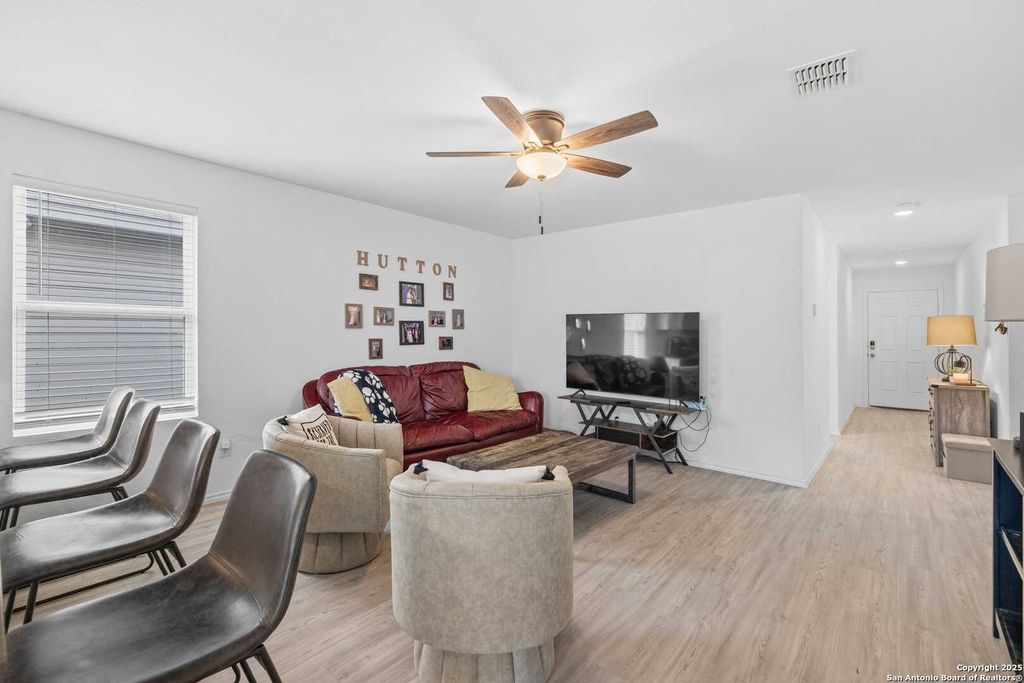 Photo of 108 Ciarans Crossing, Fredericksburg, TX 78624 (MLS # 1882124)