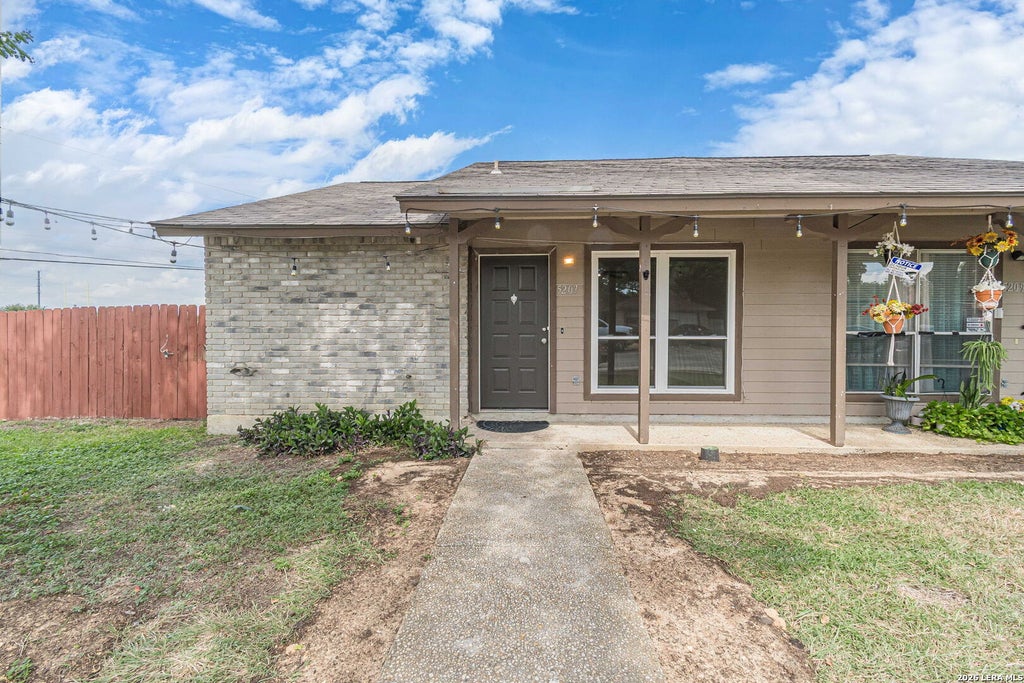 Photo of 5207 Gawain, San Antonio, TX 78218 (MLS # 2018696)