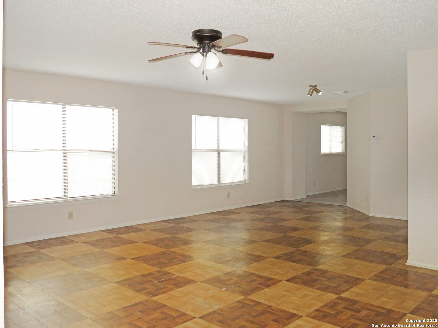 7119 Western Trail