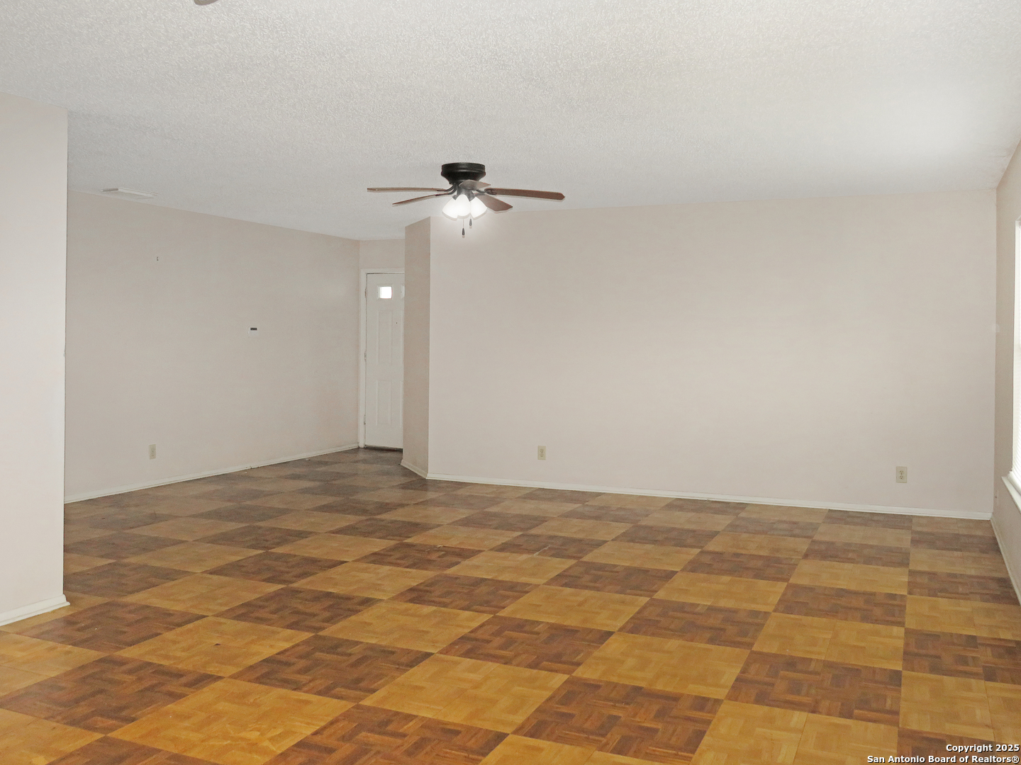 7119 Western Trail