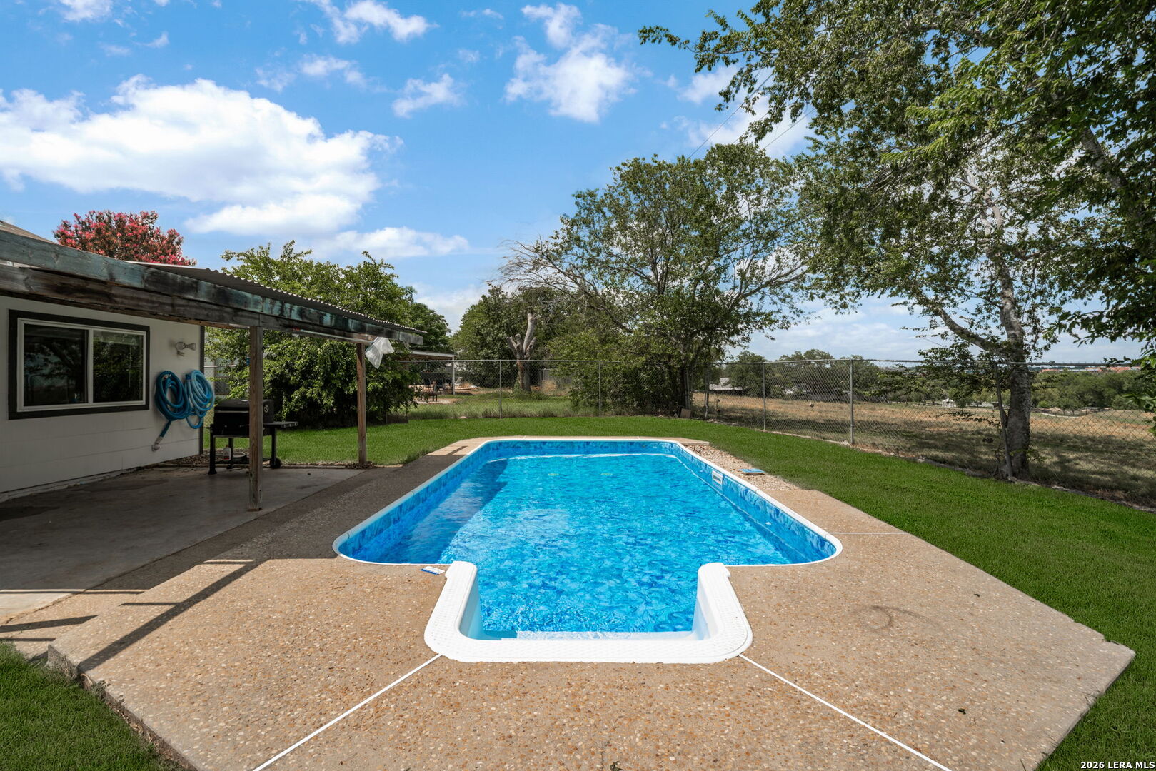 Photo 1 of 38 — 11118 LONE SHADOW TRL, Live Oak, TX 78233