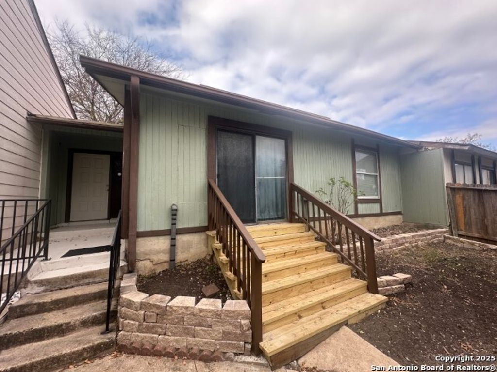 Photo of 1325 BITTERLAKE, San Antonio, TX 78245 (MLS # 1953556)