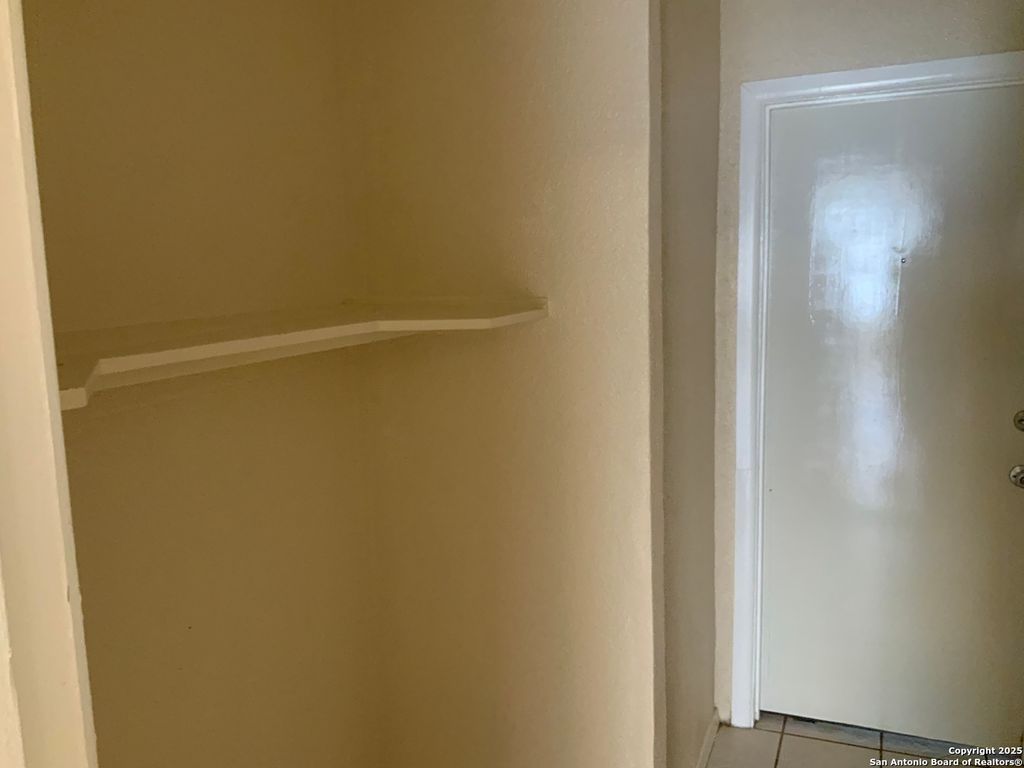 Photo of 4423 HICKORY HILL DR, Kirby, TX 78219 (MLS # 1897223)