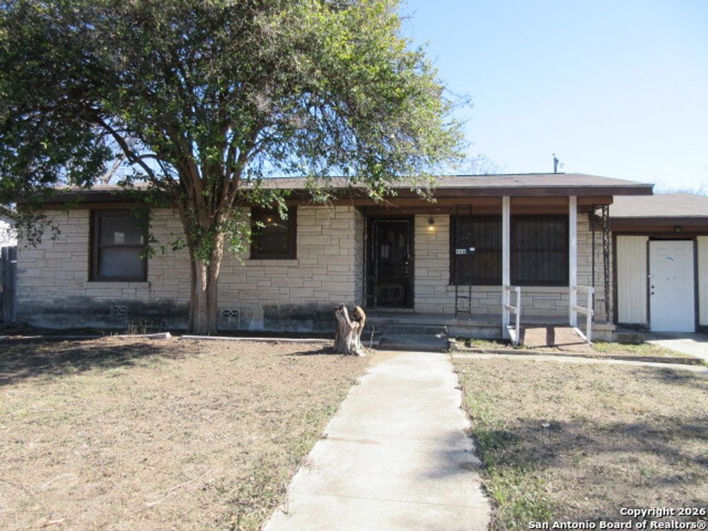Photo of 446 Concord, San Antonio, TX 78201 (MLS # 1934808)