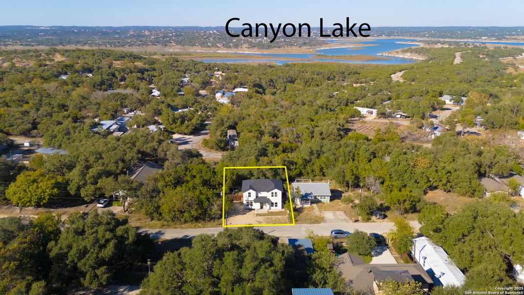 Photo of 246 Wild Oak Dr, Canyon Lake, TX 78133 (MLS # 1921003)