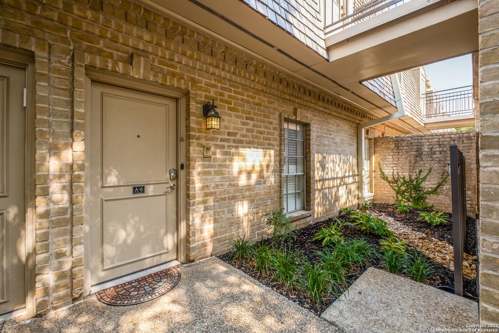 Photo of 7731 BROADWAY A6 #A6, San Antonio, TX 78209 (MLS # 1926059)