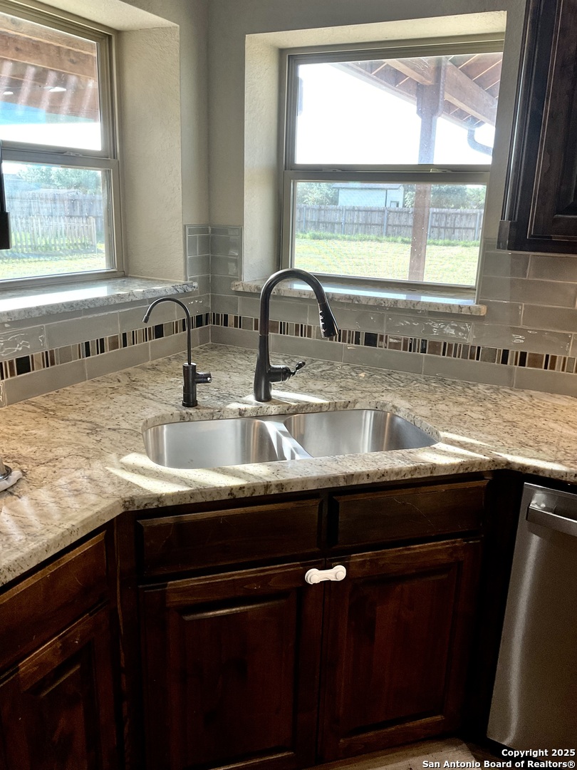 121 W Medium Meadow
