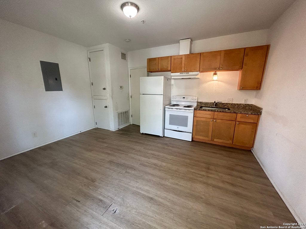 Photo of 816 Rivas St C #C, San Antonio, TX 78207 (MLS # 2020350)