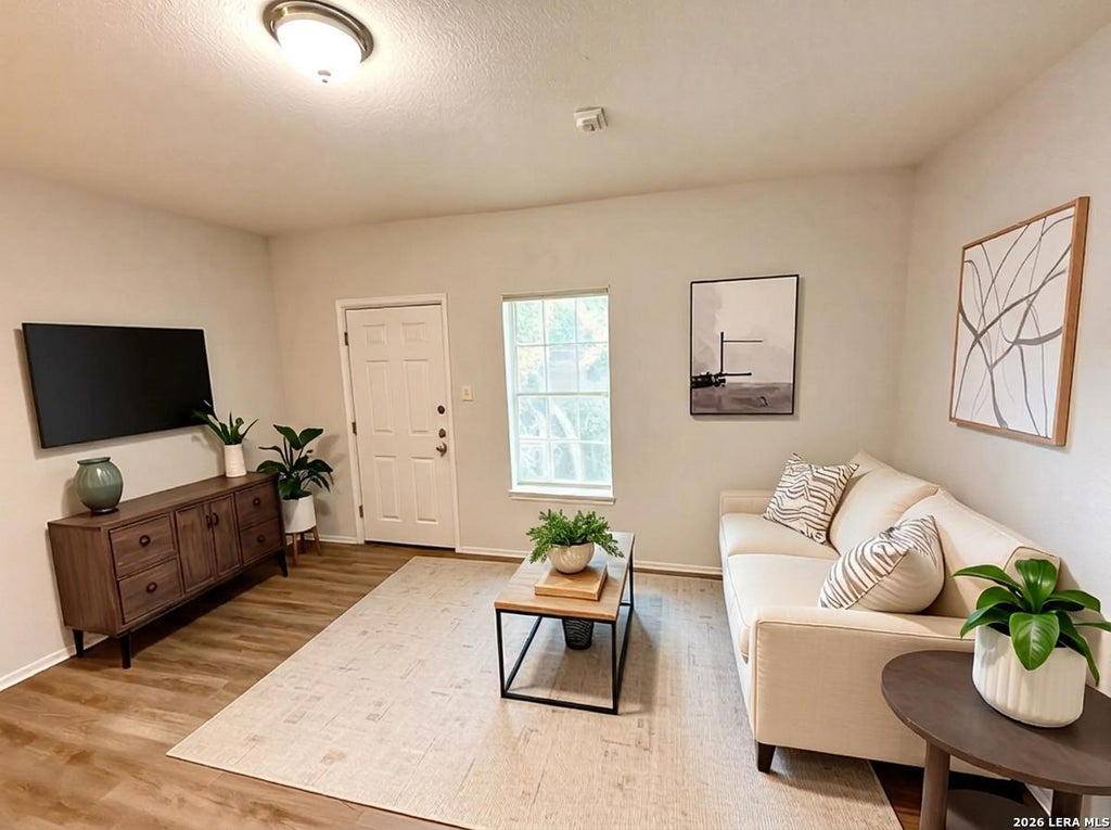 Photo of 816 Rivas St C #C, San Antonio, TX 78207 (MLS # 2020350)