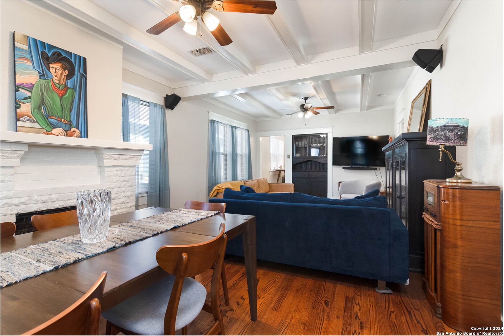 126 LORETTA PL