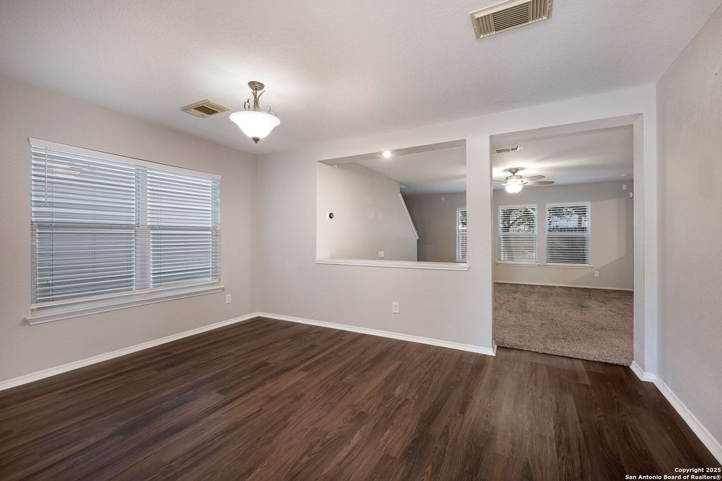 Photo of 33 Sulfur Canyon, San Antonio, TX 78247 (MLS # 1925505)