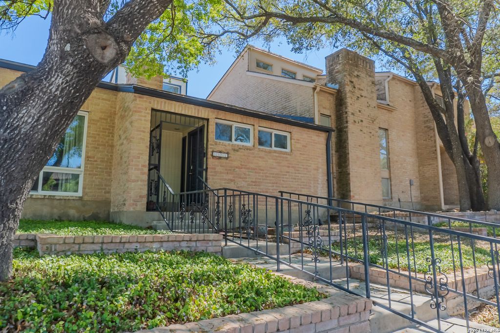 Photo of 8942 Willmon, Windcrest, TX 78239 (MLS # 1953011)