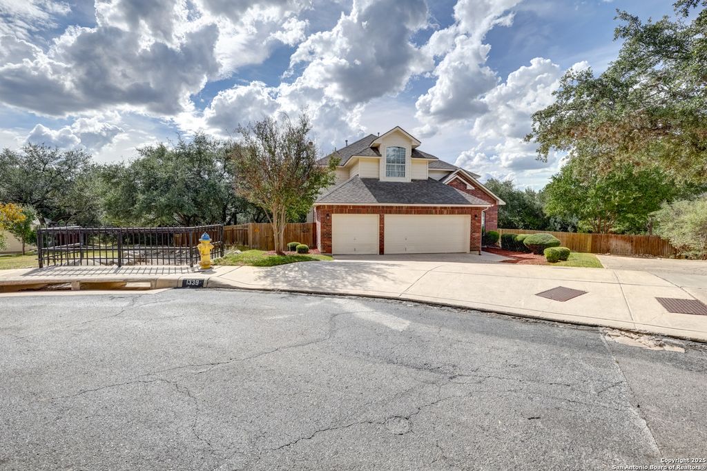 Photo of 1339 Barton Creek, San Antonio, TX 78258 (MLS # 1929794)