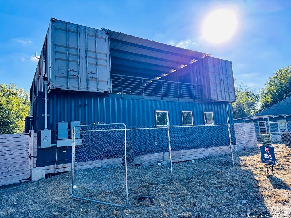 Photo of 1806 San Fernando, San Antonio, TX 78207 (MLS # 1916513)