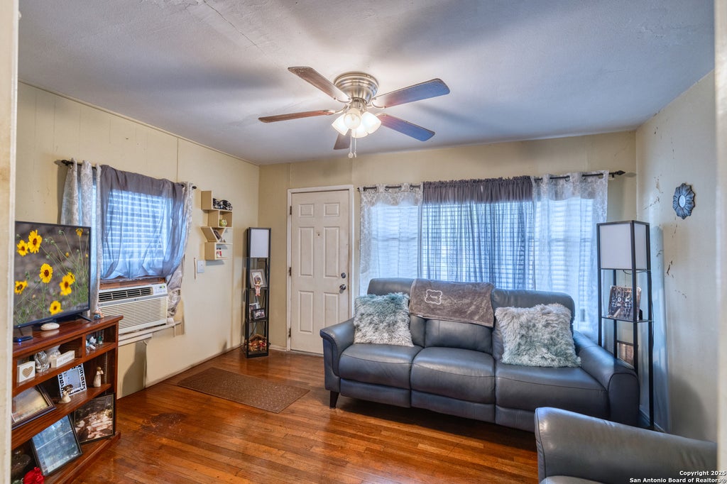 Photo of 1104 Avenue S, Hondo, TX 78861 (MLS # 2019566)