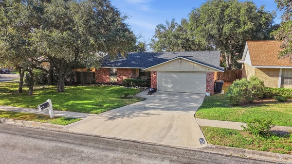 1526 BECONSFIELD ST, SAN ANTONIO, TX 78216 - Image 088a6c4c8cdfed2d75a9ce695da147e5/3594482796