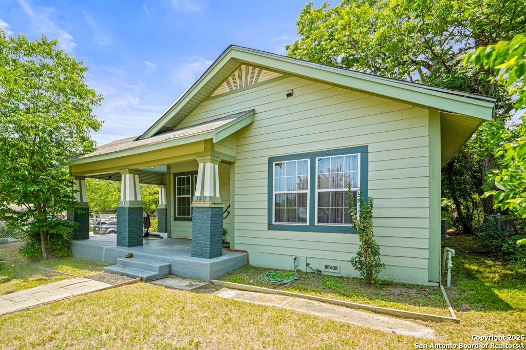 Photo of 146 Yucca, San Antonio, TX 78203 (MLS # 1868404)