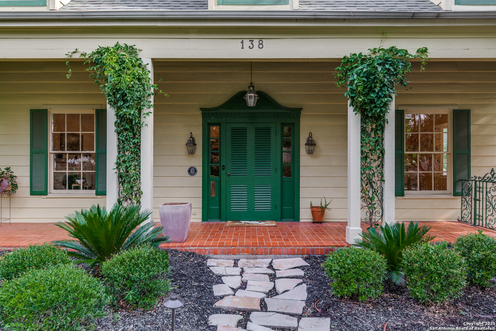 138 Laurel Heights