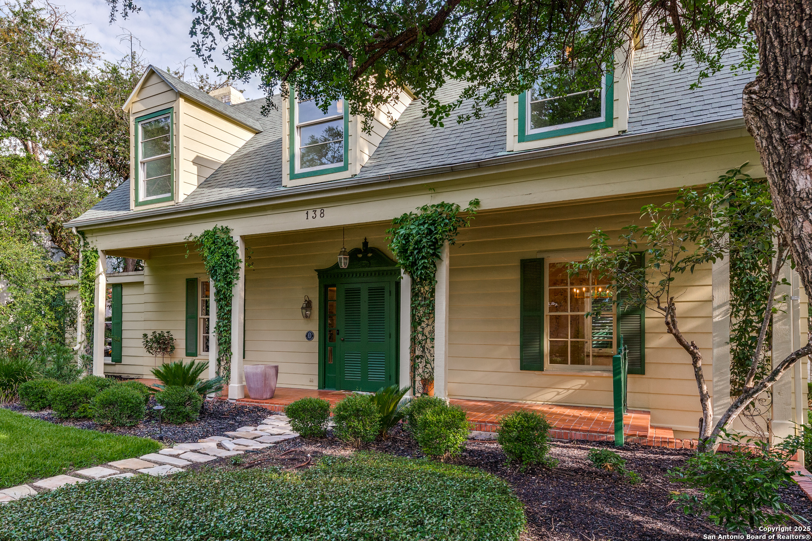 138 Laurel Heights