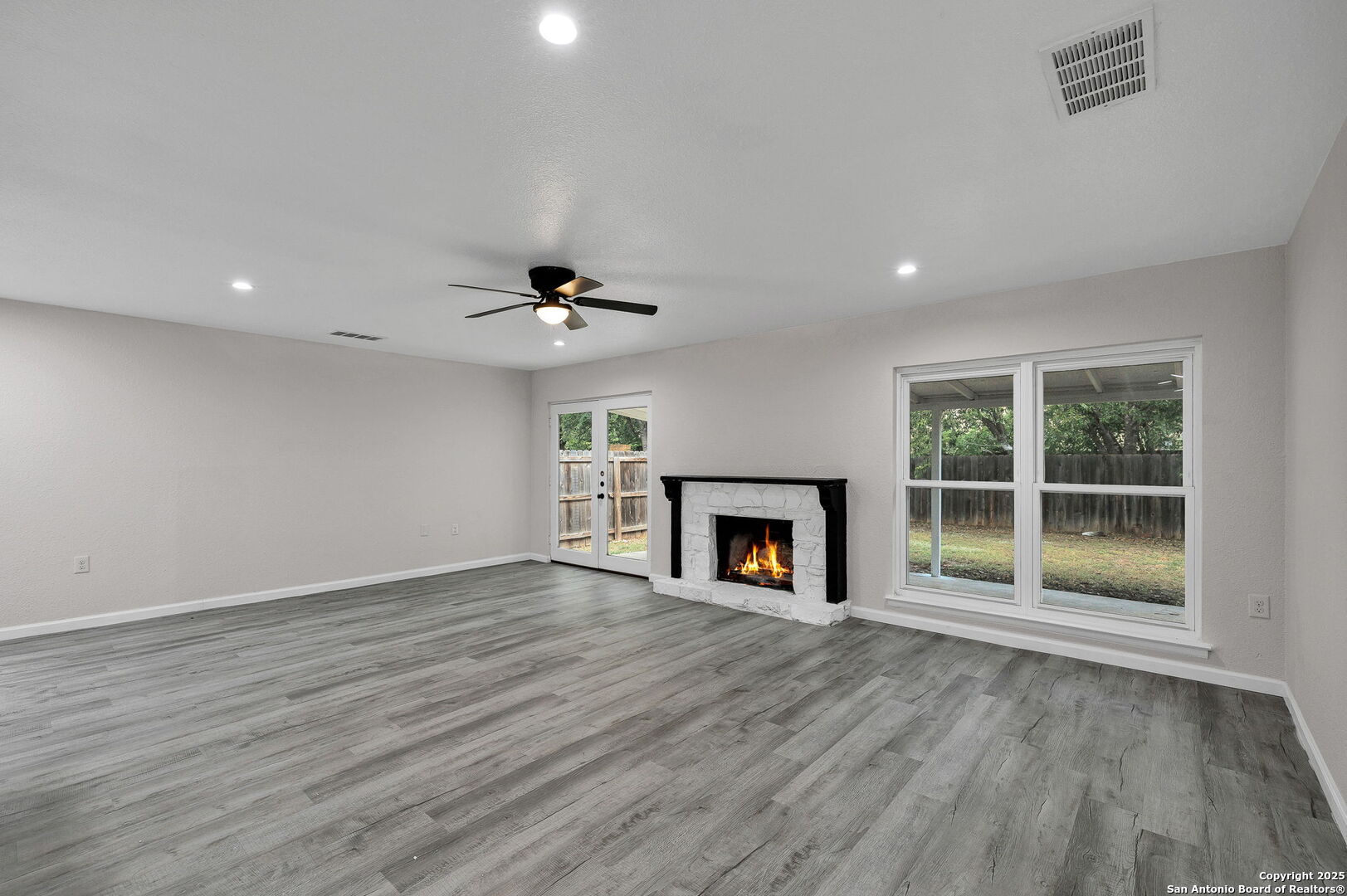 5915 Lake Champlain