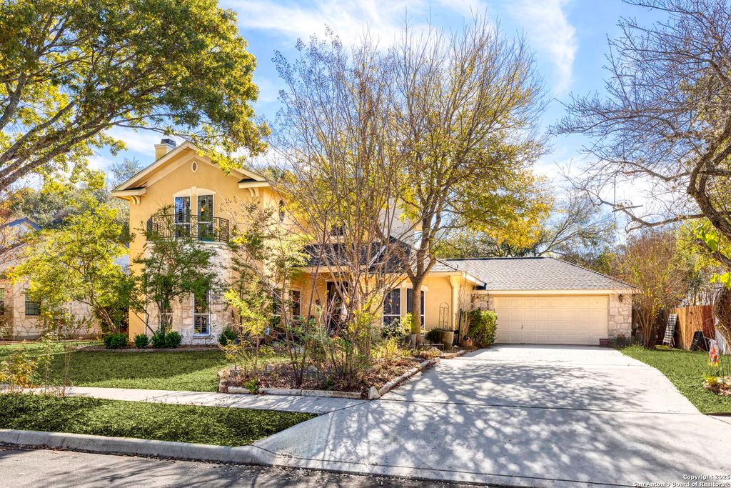 Photo of 306 Oak Knoll, Boerne, TX 78006 (MLS # 1926679)