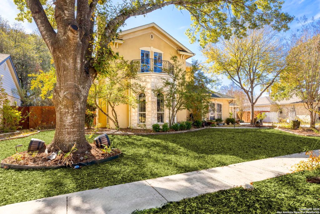 Photo of 306 Oak Knoll, Boerne, TX 78006 (MLS # 1926679)