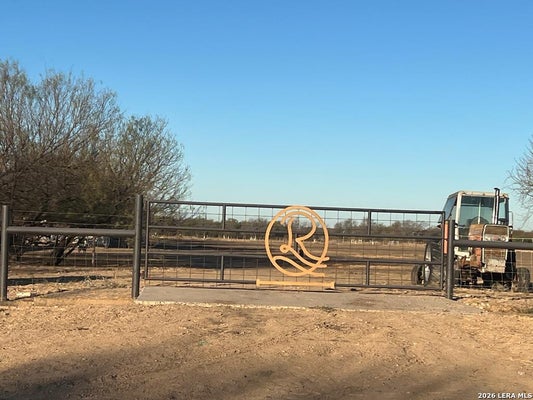 28 SILVER BRIDGE RD, QUEMADO, TX 78877 - Image 08c2acbc73c3f526ef7aa2a75d643424/3024400602