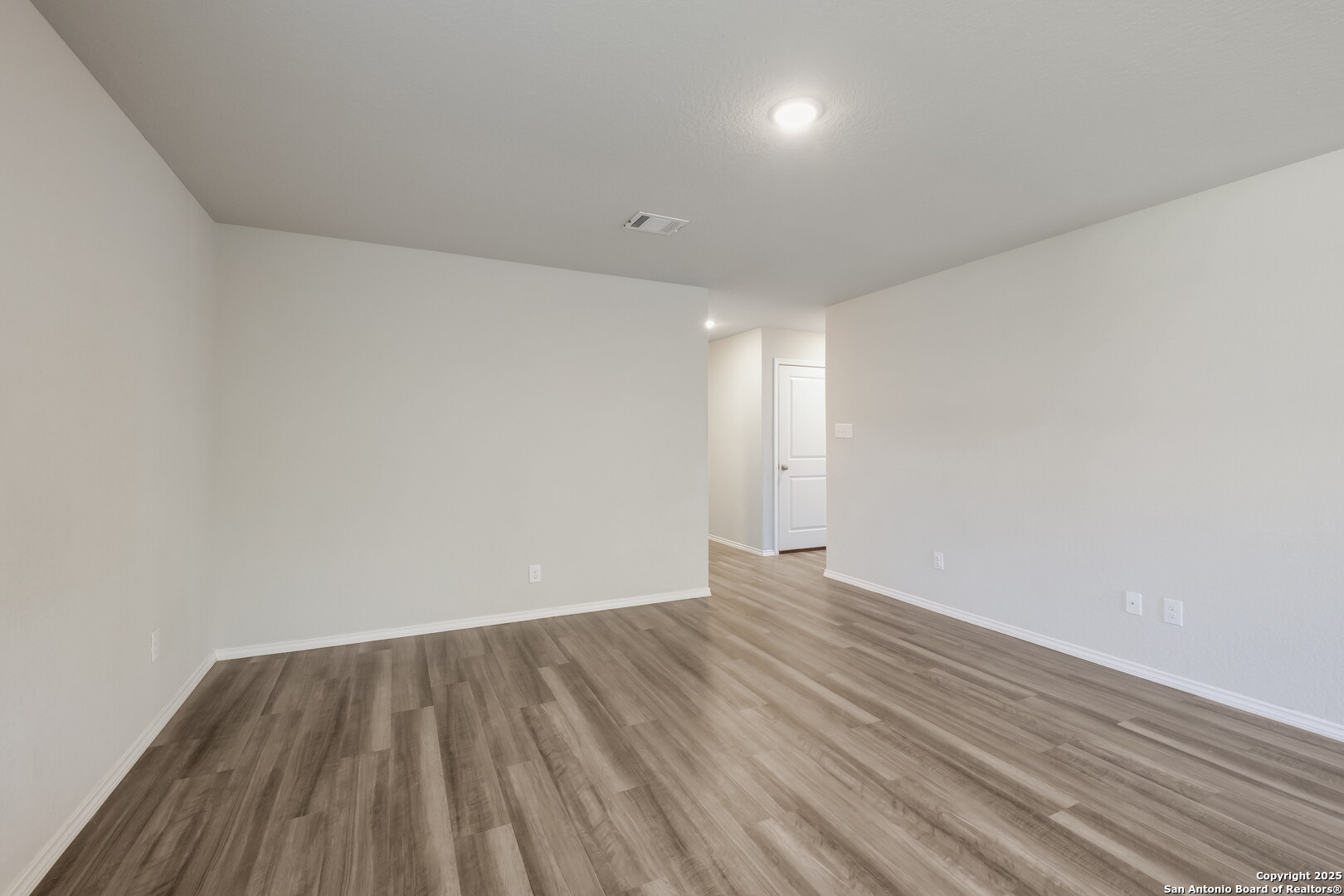 5718 Sunset Point