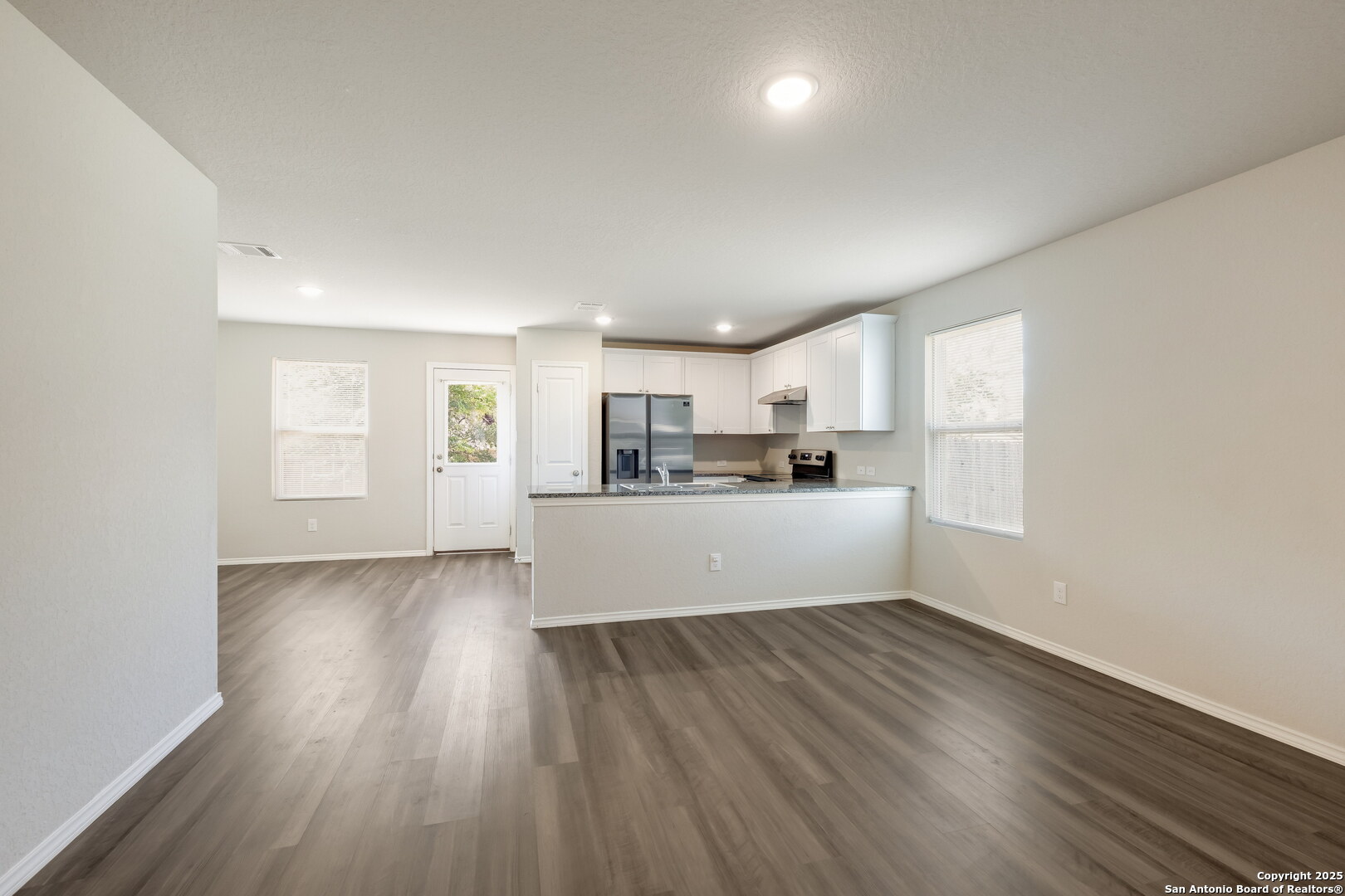 5718 Sunset Point