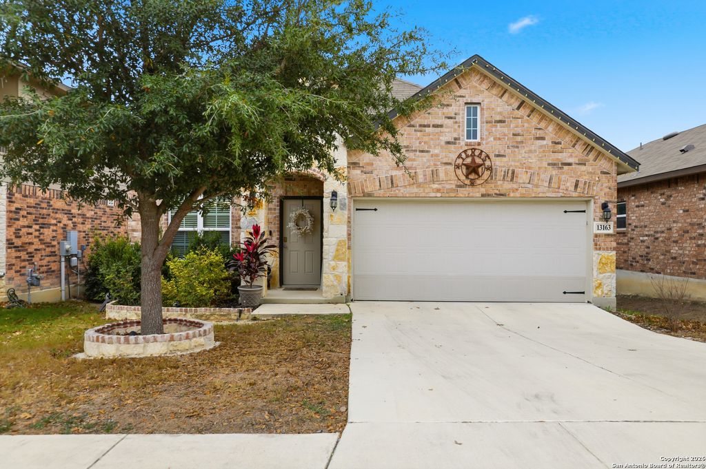 Photo of 13163 Beals Circle, San Antonio, TX 78253 (MLS # 1933016)