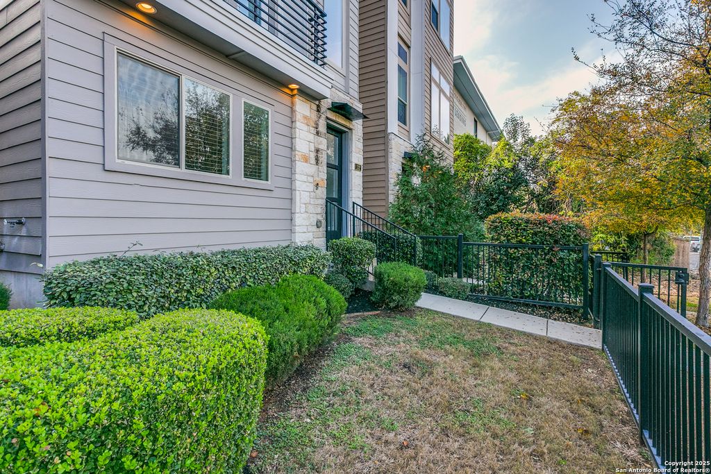 Photo of 132 Humphrey, San Antonio, TX 78209 (MLS # 1929996)