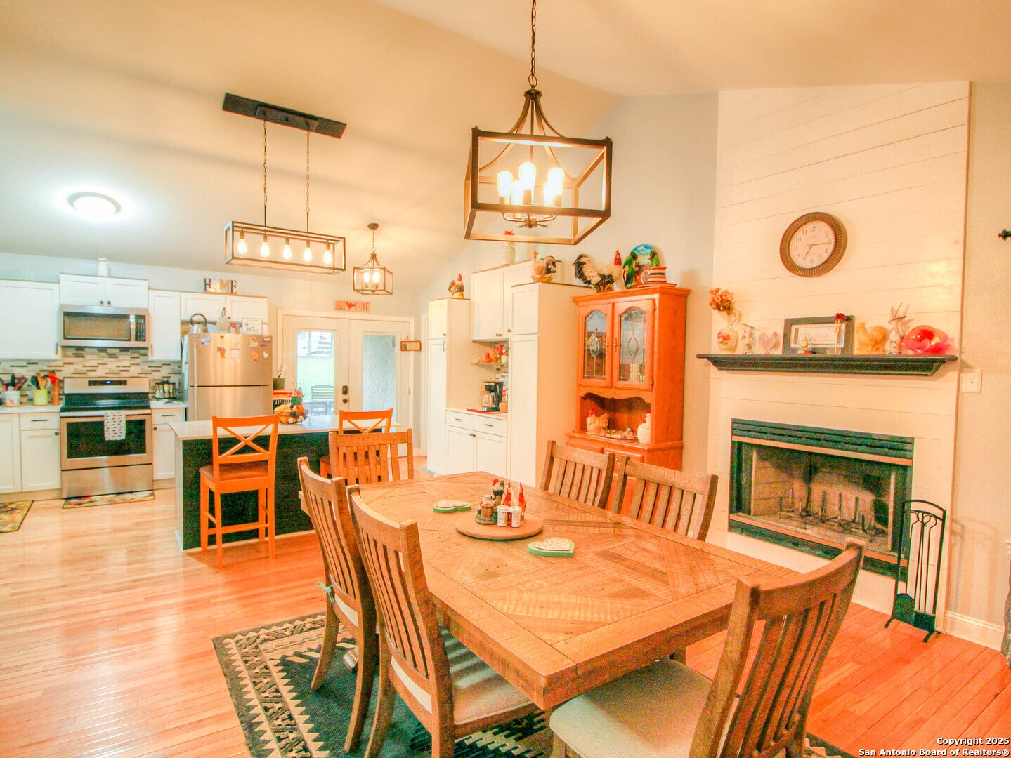 213 BLUEBONNET RDG
