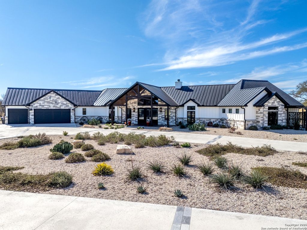 Photo of 2021 Fm 3240, Bandera, TX 78003 (MLS # 1935431)
