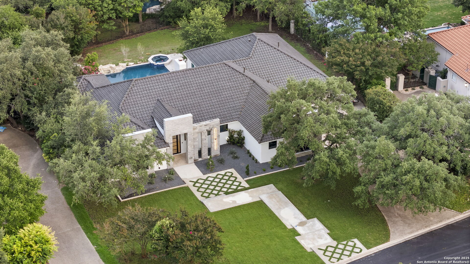 6 Turin Ct