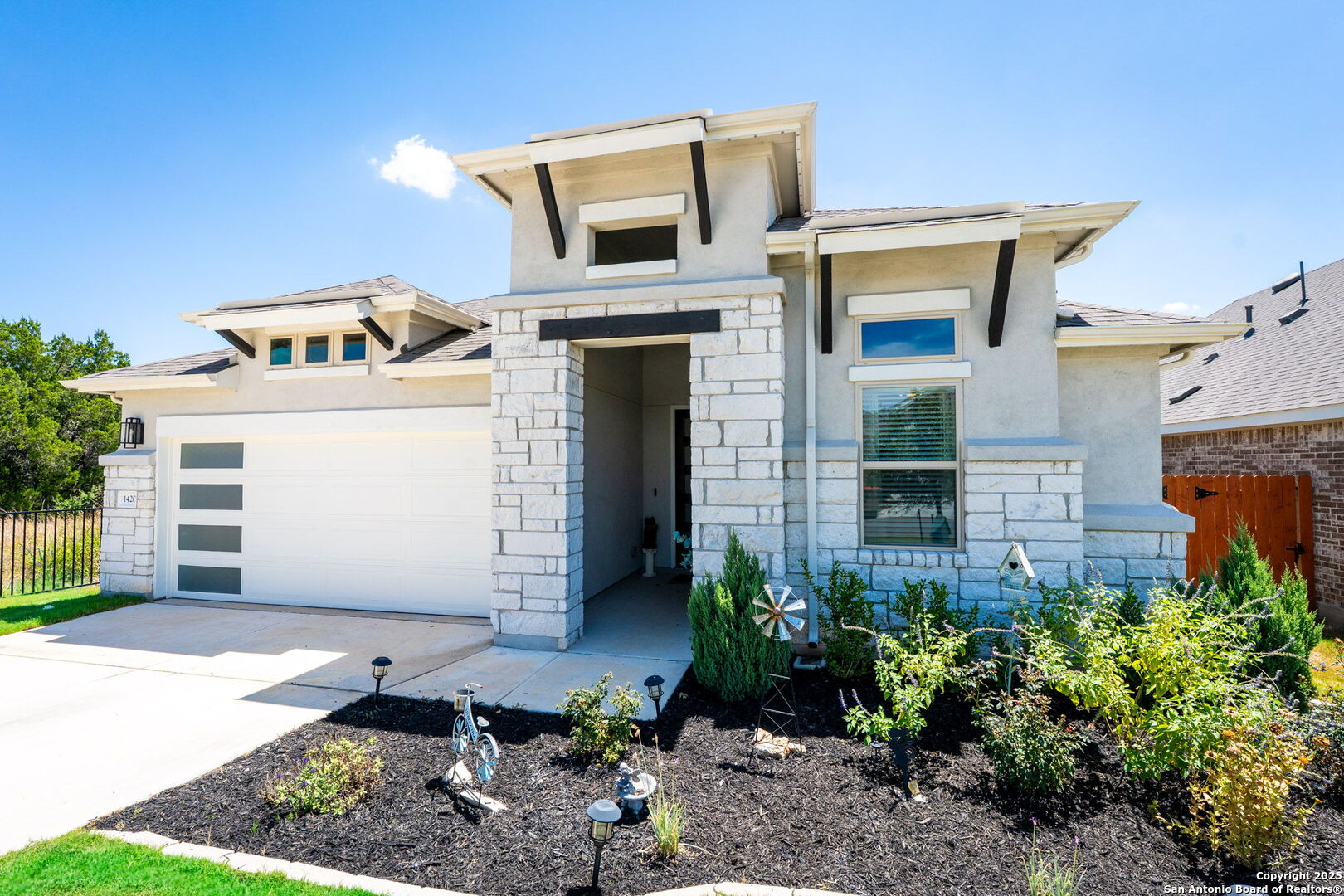 1420 Quarry Rock