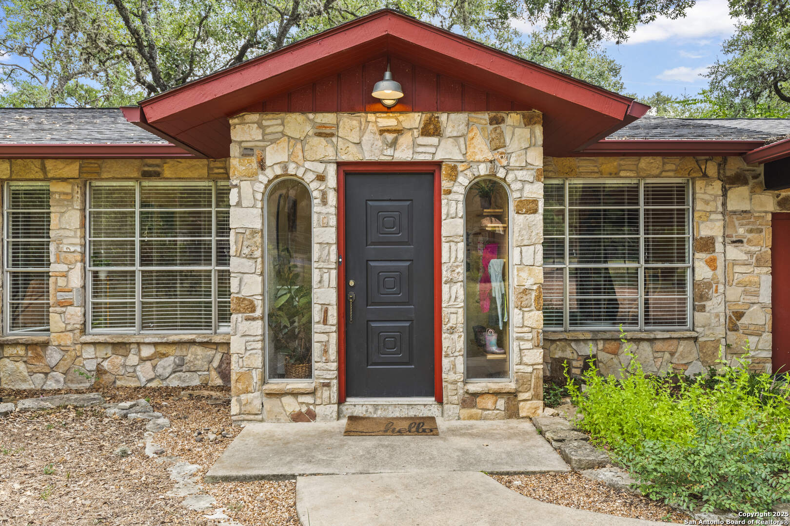8612 Flint Rock