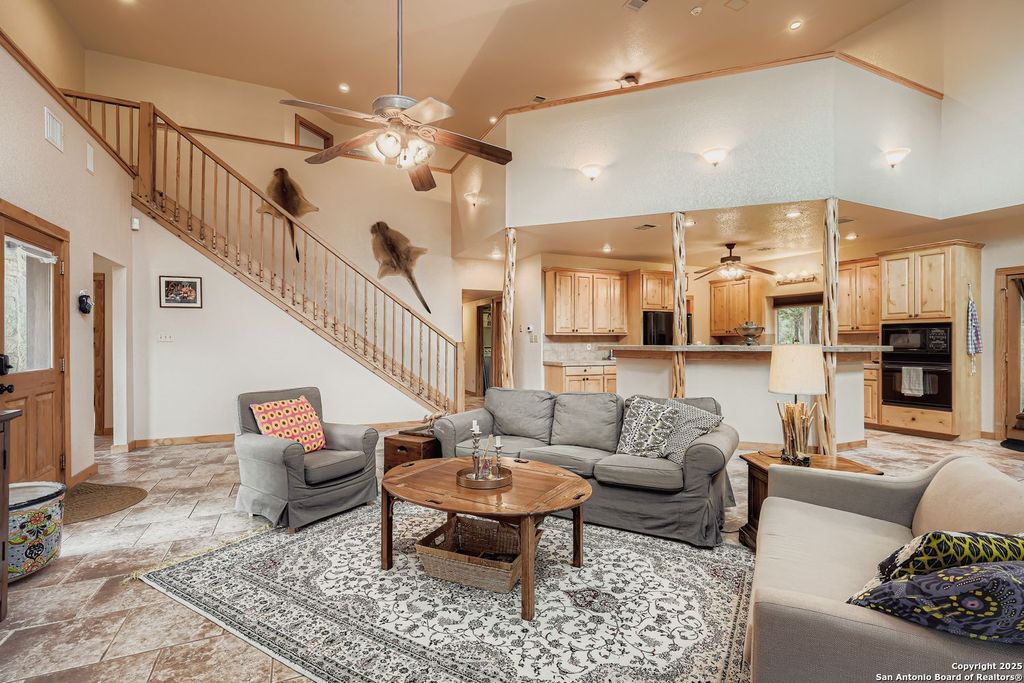 Photo of 631 Eves Spring, Canyon Lake, TX 78133 (MLS # 1919697)