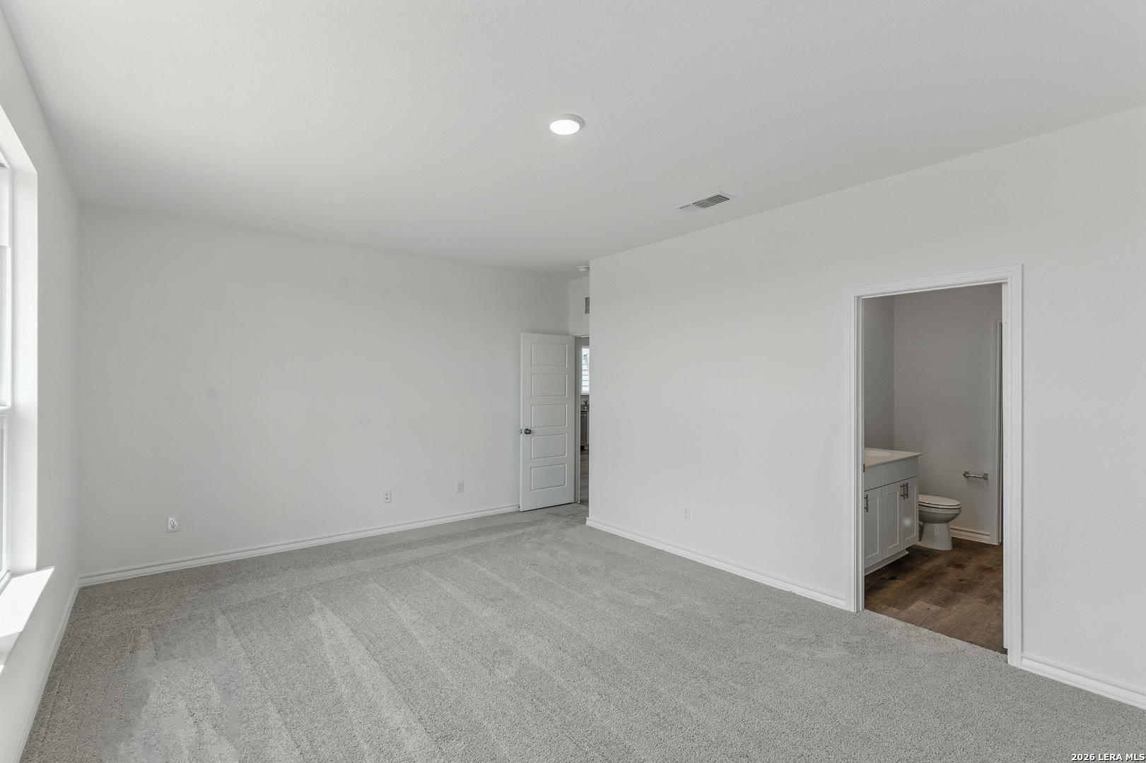 228 JERSEY LANE