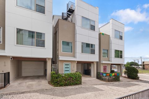 Photo of 408 Lewis, San Antonio, TX 78212 (MLS # 1959326)