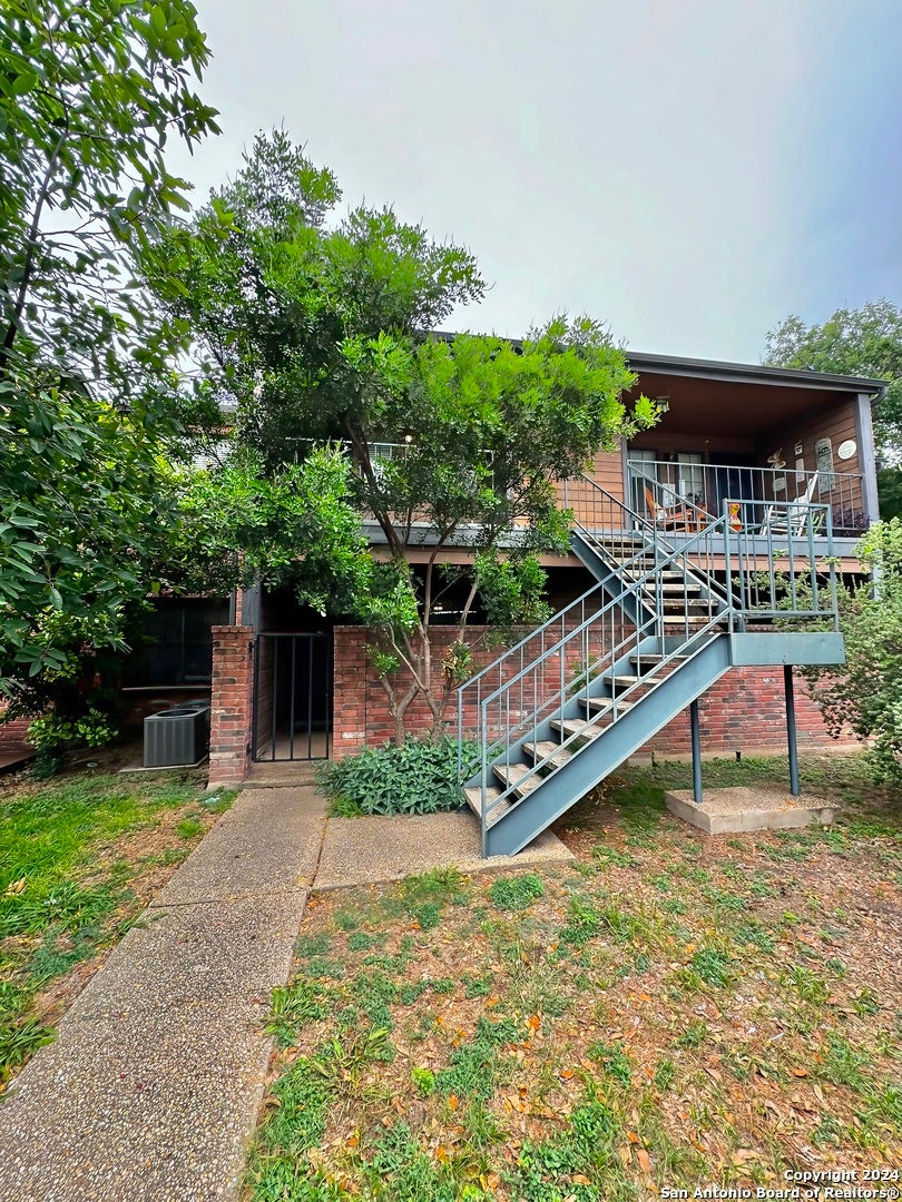 Photo of 4803 HAMILTON WOLFE RD 604 #604, San Antonio, TX 78229 (MLS # 2013192)