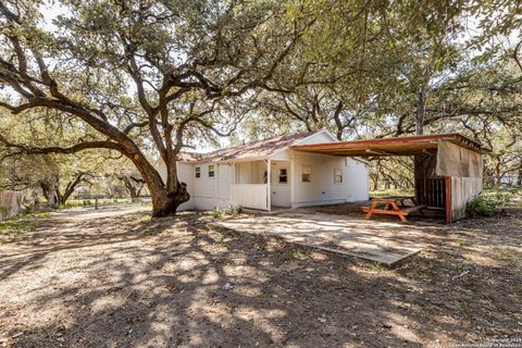 A home in Poteet