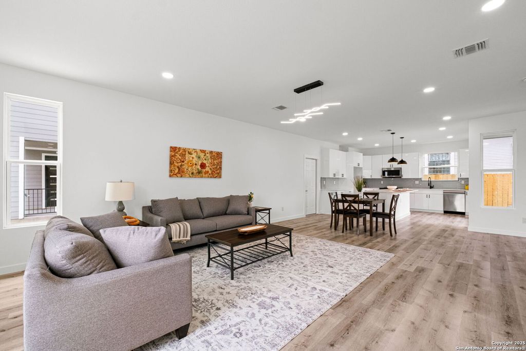 Photo of 430 Dreiss 1 #1, San Antonio, TX 78203 (MLS # 1915371)