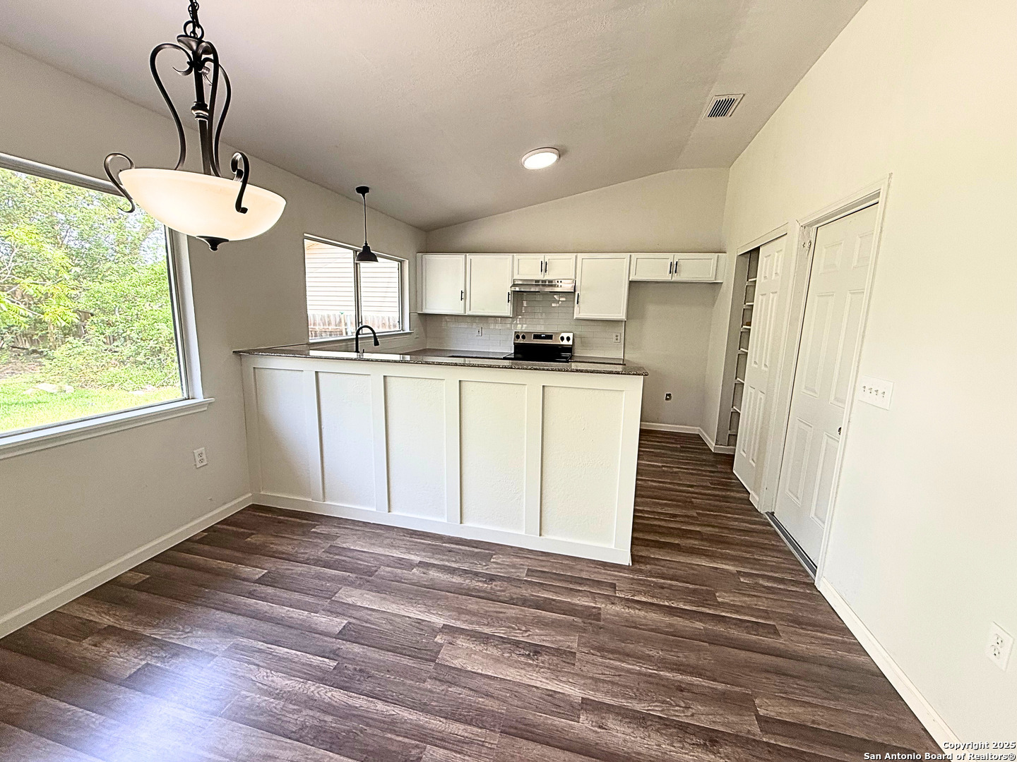 14663 Hillside Ridge