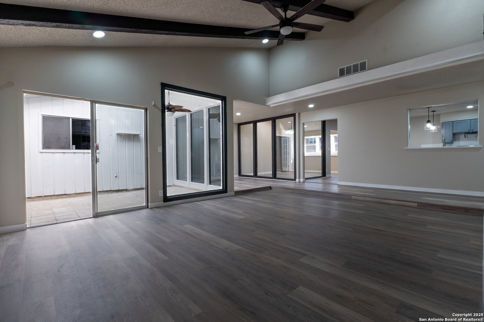 5202 Metcalf